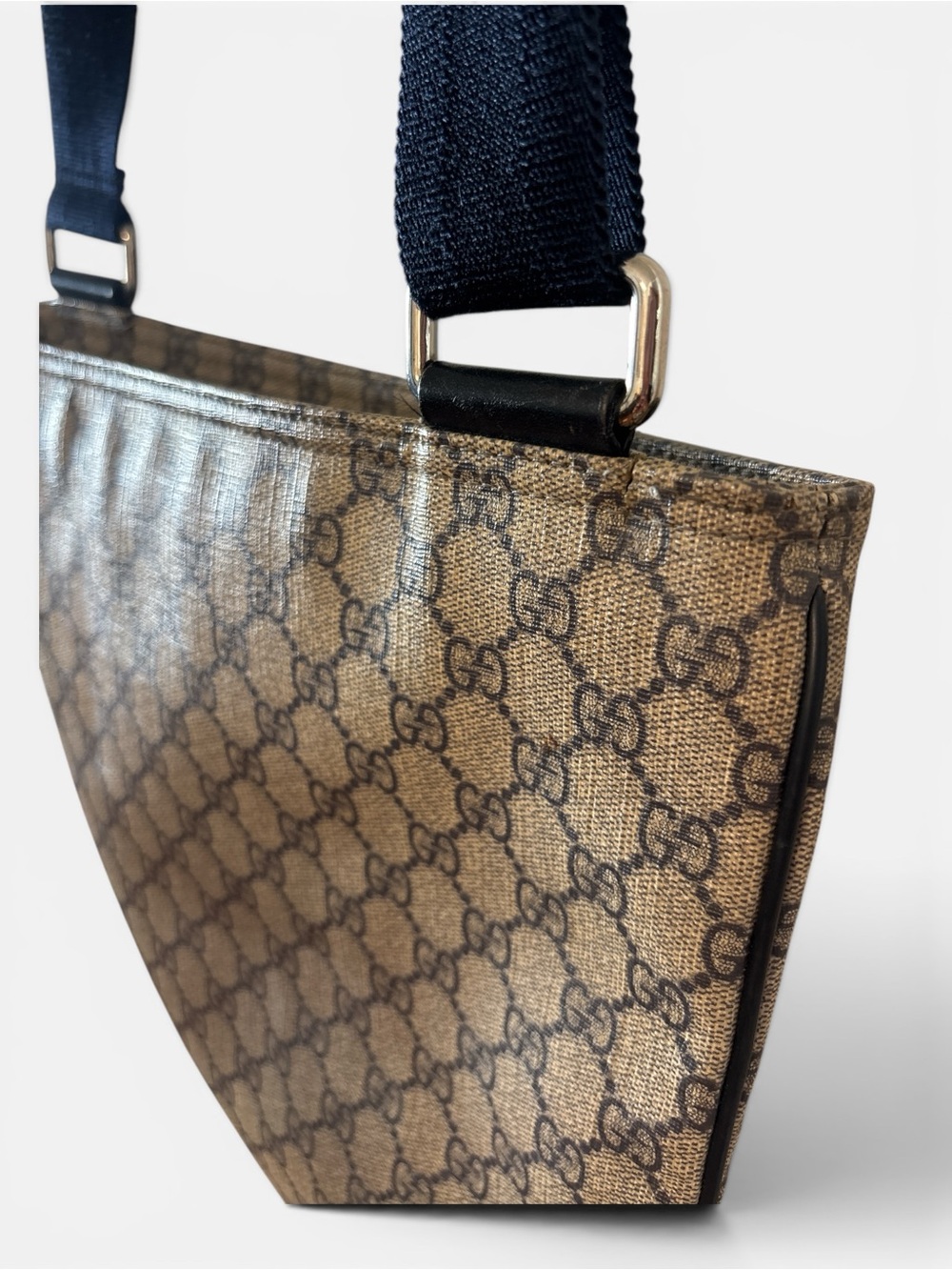 Gucci grey and navy GG Monogram Canvas Crossbody Bag with Navy Strap - Picture 4 of 11